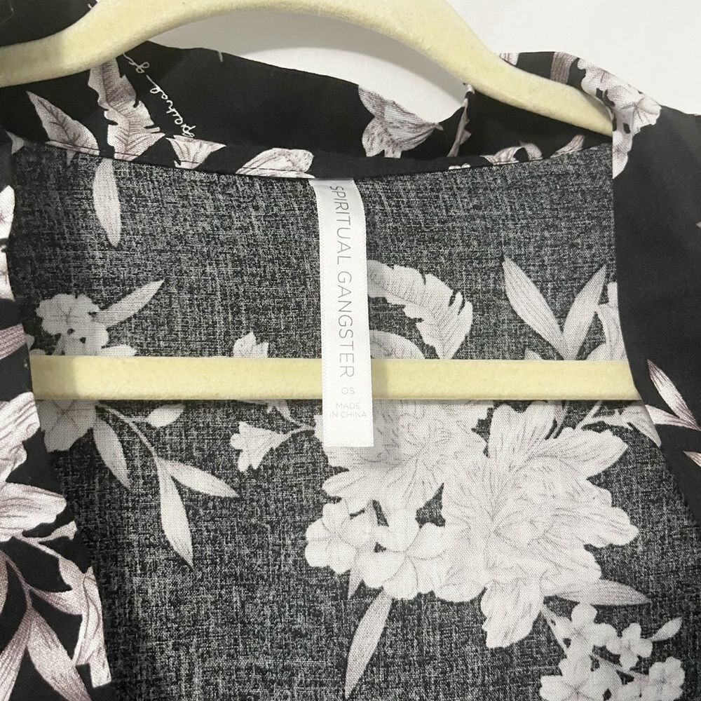 Spiritual Gangster Black Grey Floral Robe OS - Picture 7 of 7